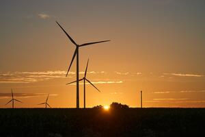 Bild vergr&ouml;&szlig;ern: windmill-g061f27b43_1920